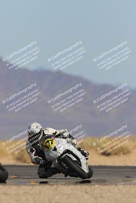 media/Mar-22-2025-CVMA (Sat) [[462c0ffedb]]/Race 13-Amateur Supersport Middleweight/